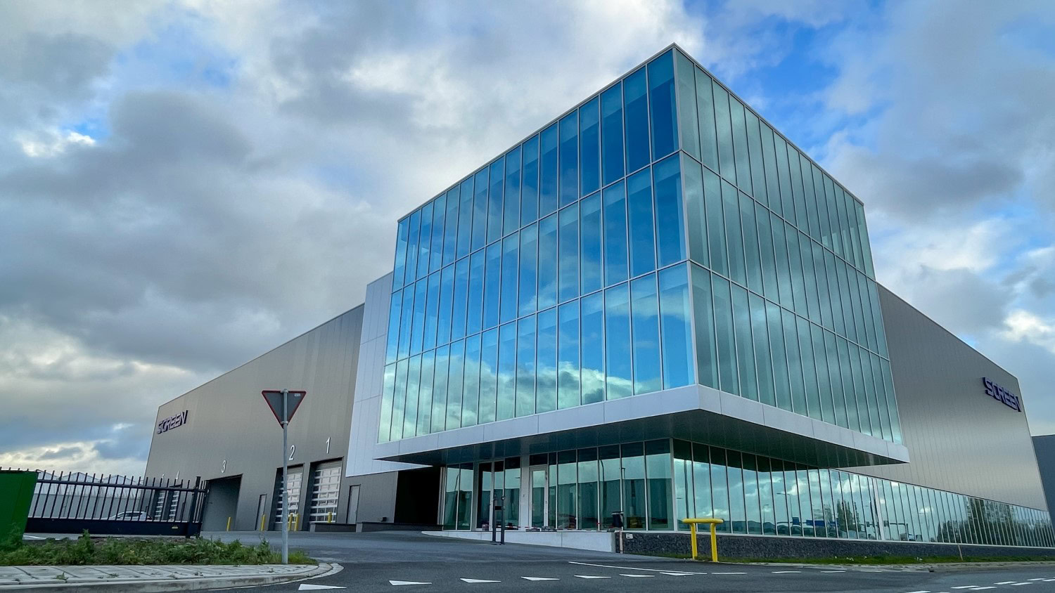Vink-SCREEN-Europe-headquarters-in-Aalsmeer